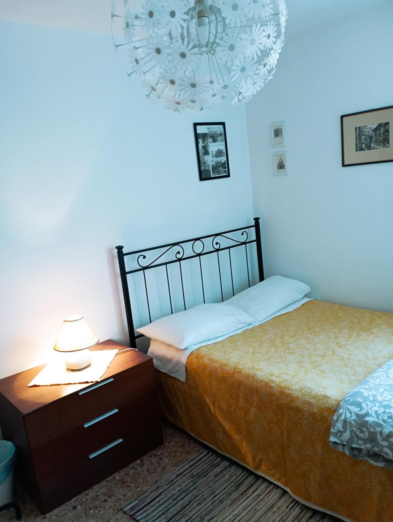 Two Steps From Rialto Hotel เวนิส ภายนอก รูปภาพ